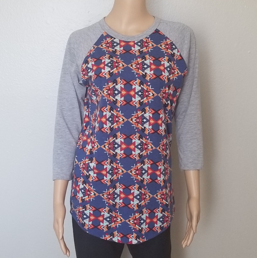 LuLaRoe Baseball Tee-Size S